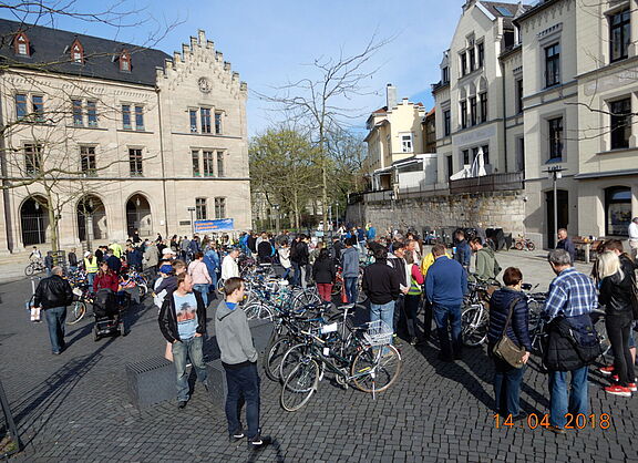 Albertsplatz mit Radbörse