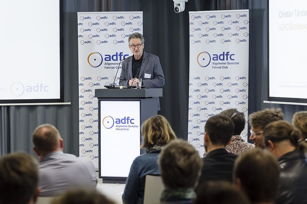 ADFC |  Symposium „Mit Schnellausbau zum Fahrradland 2030“ am 6. Dezember 2022